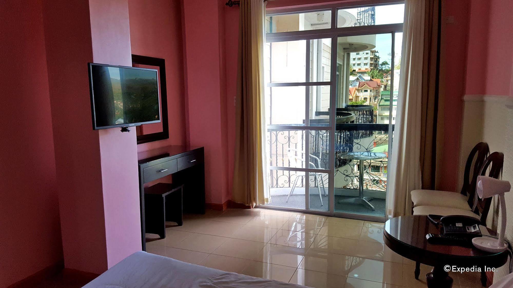 Oyo 219 Nyc Manhattan Suites Baguio City Exterior photo
